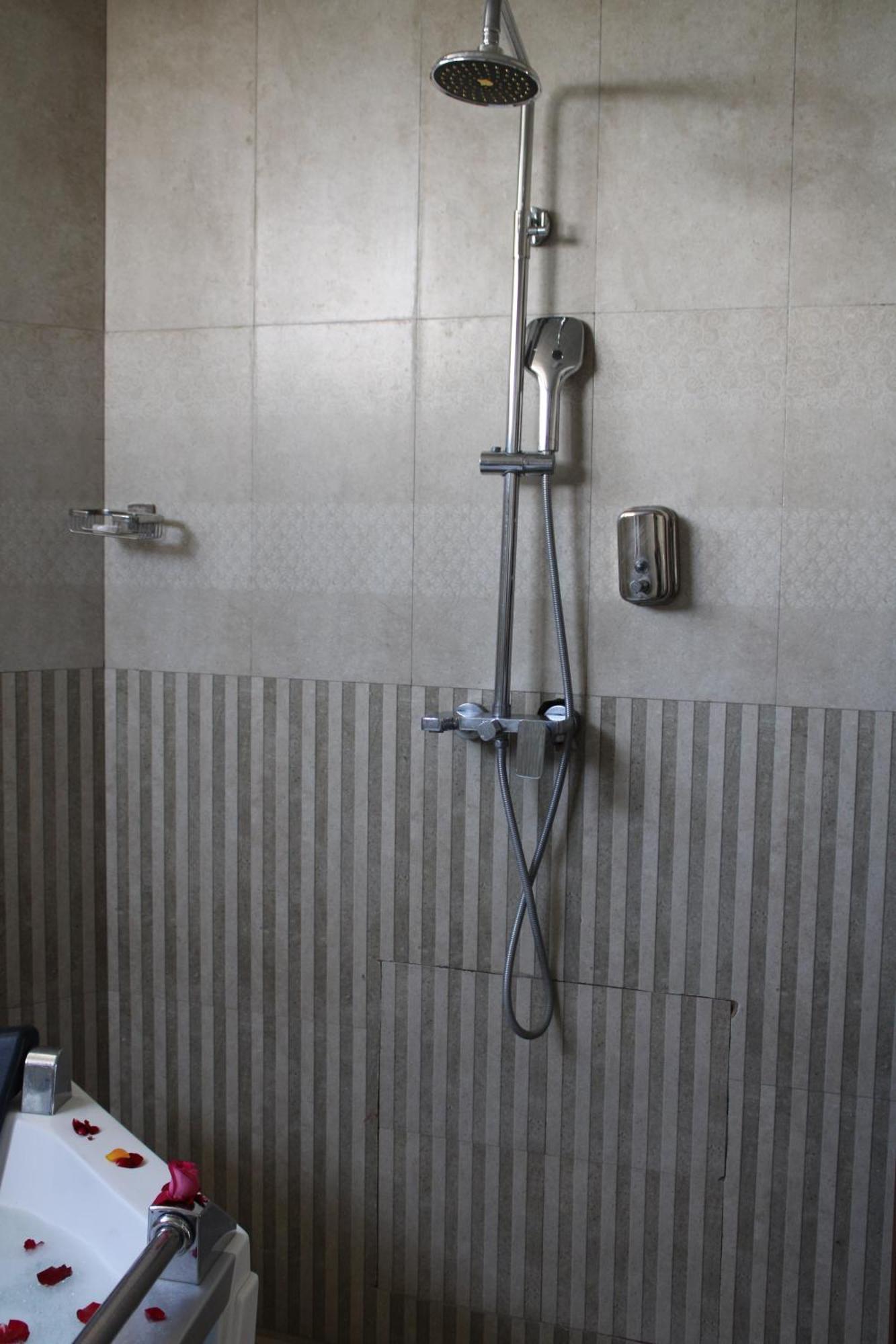 Unison Hotel And Spa بحر دار المظهر الخارجي الصورة